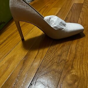 Sam Edelman White Croc-Embossed Heels
